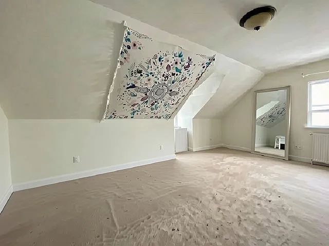 353 Friel St — Photo 17