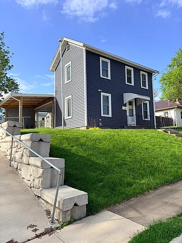2466 Cherry St Photo 1