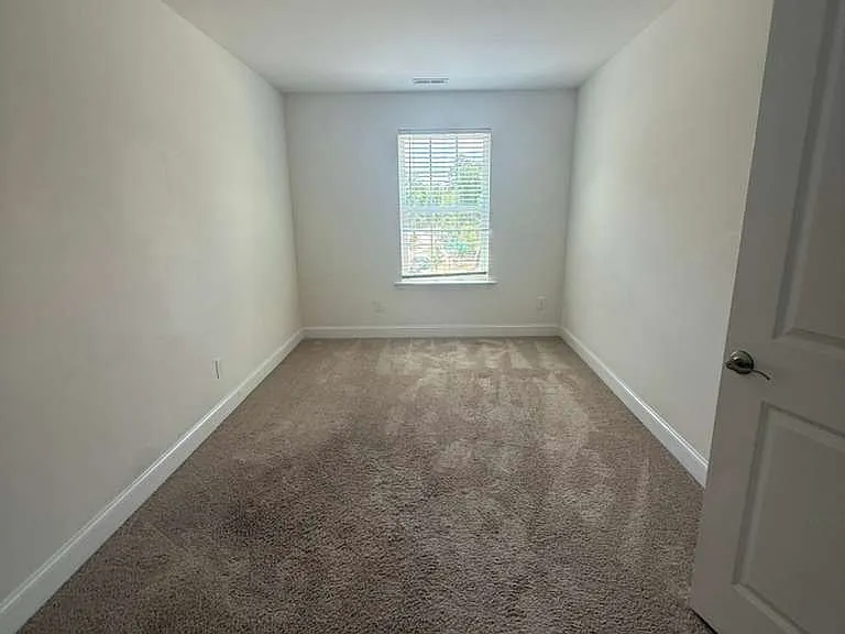 2100 Solana Woods Dr — Photo 14