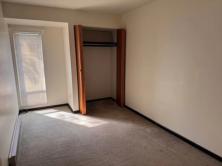 214 E Water St — Photo 15