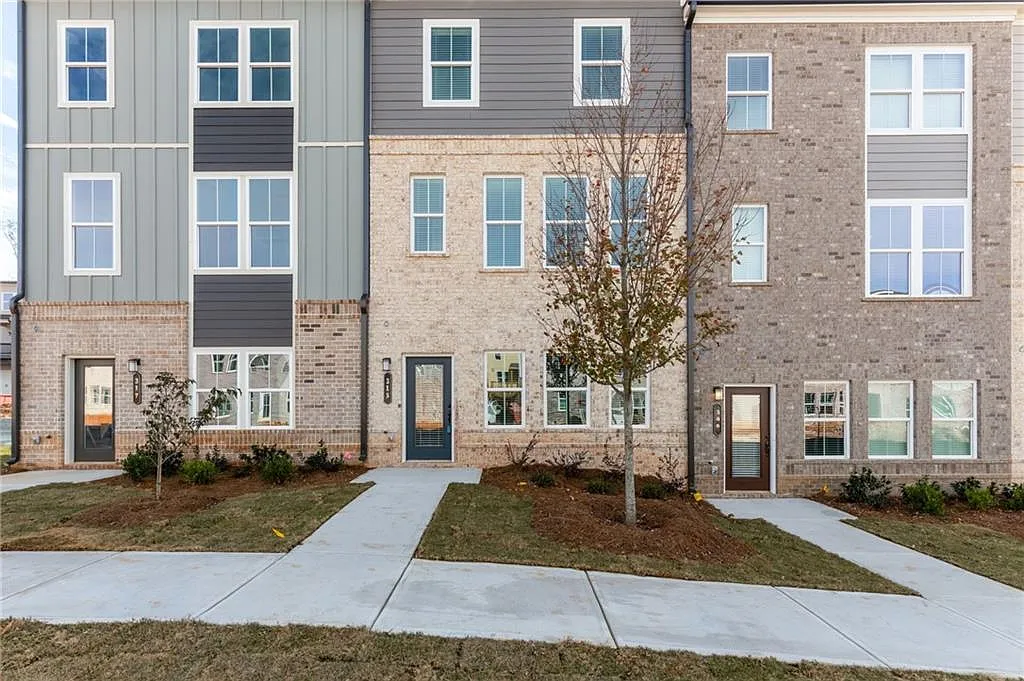 3 bed, 4.0 bath, 1970 sqft, $2,500 — Photo 1
