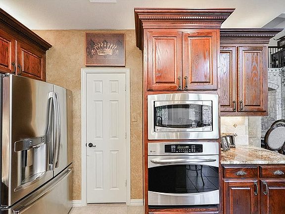 4th image of 1340 Cog Hill Dr