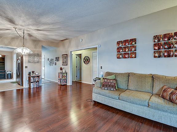 4th image of 7715 Orchard Village Dr