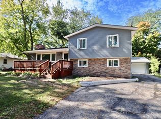 2440 Skyline Dr, Beloit, WI 53511