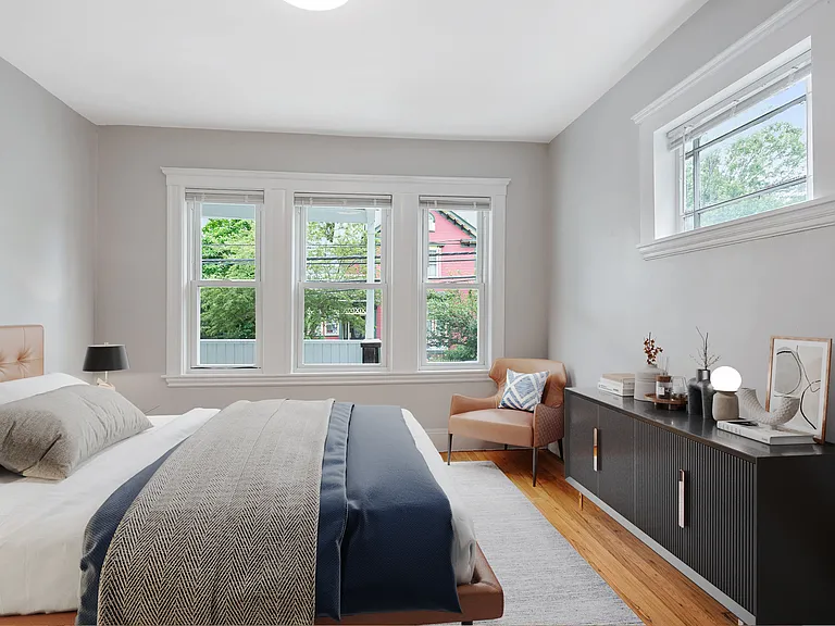 12 Ashland St #1L — Photo 4