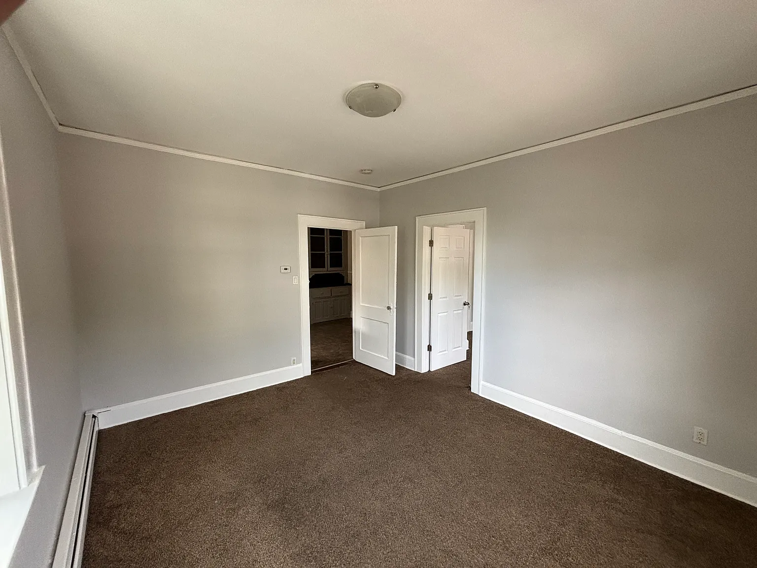2 bed, 1000 sqft, $2,250 — Photo 2