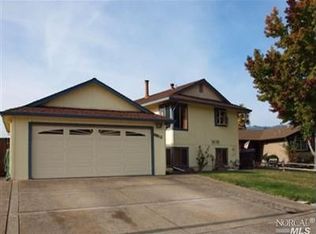 18812 Serpilio Dr, Sonoma, CA 95476