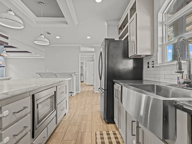 6309 S County Road 1165 — Photo 12