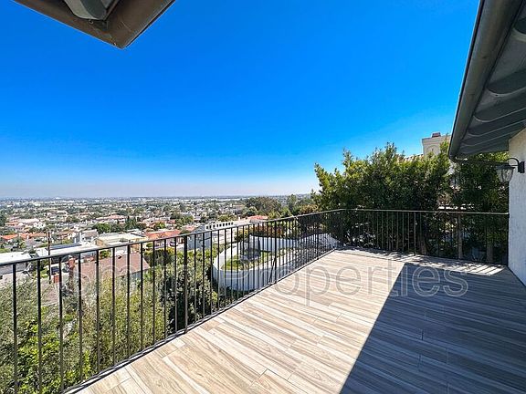 4th image of 3855 Paseo De Las Tortugas