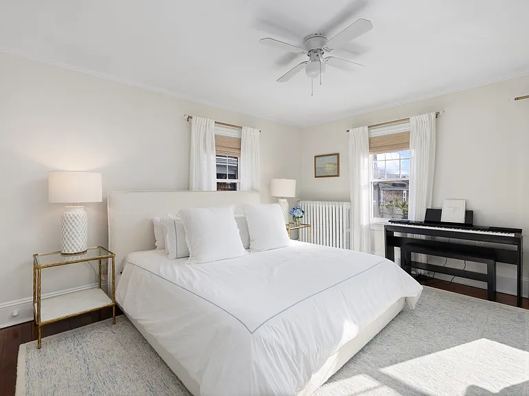 35 Hall Ave — Photo 18