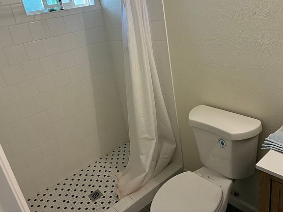 4th image of 5029 N 23rd Ave #2B
