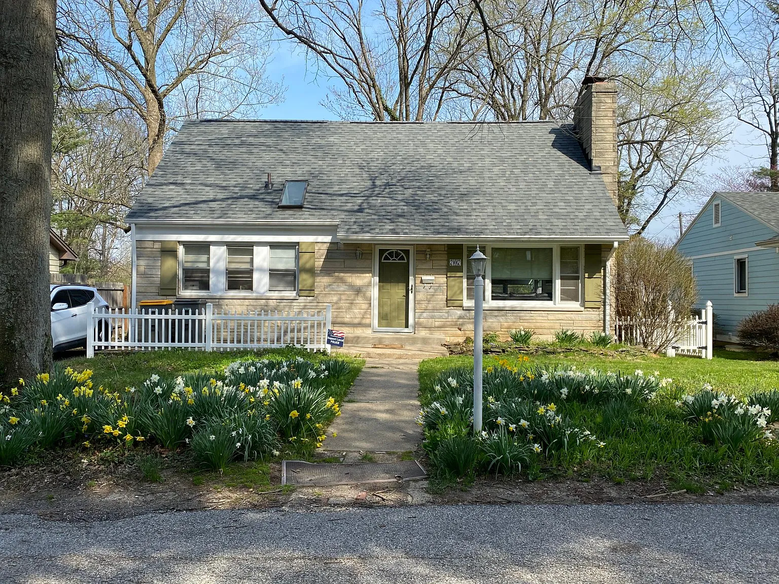 707 S Clifton Ave photo 1