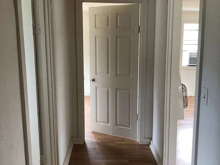 1621 Kathleen St — Photo 9