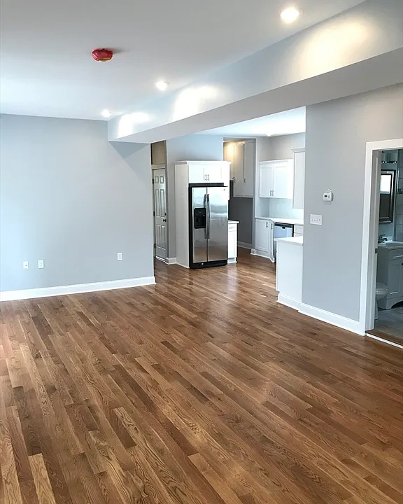 10 Henry St #2