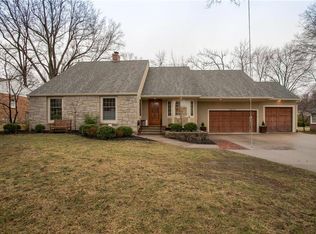3915 W 57th Ter, Fairway, KS 66205
