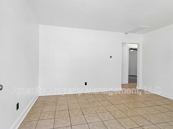 5th image of 1028 Modoc Ave APT A