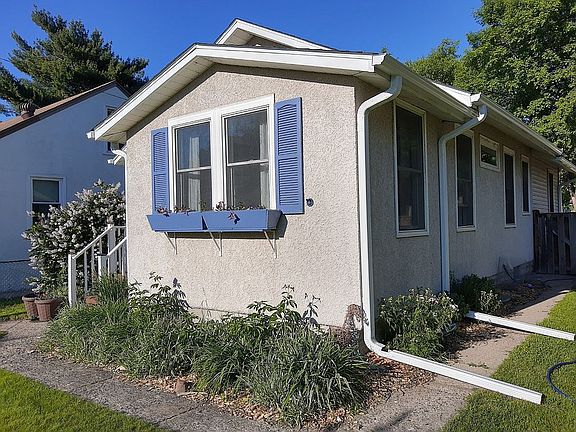 2nd image of 5621 44th Ave S