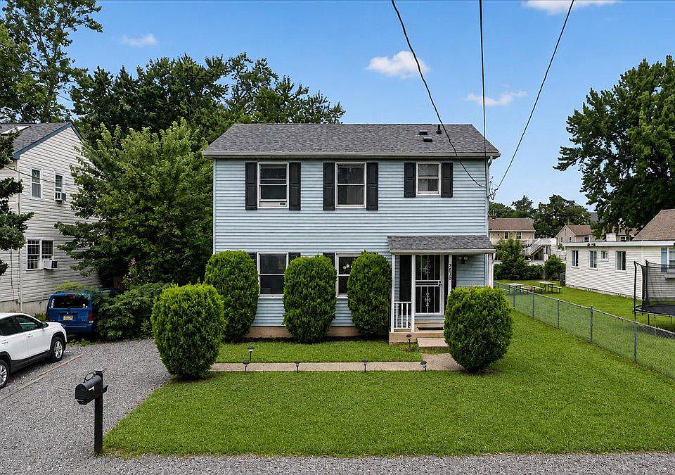 1st image of 2836 Marion Ave