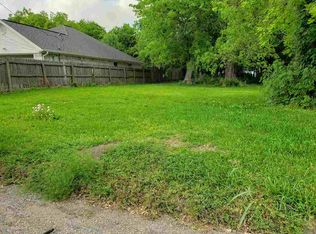 1820 N 21st St, Nederland, TX 77627