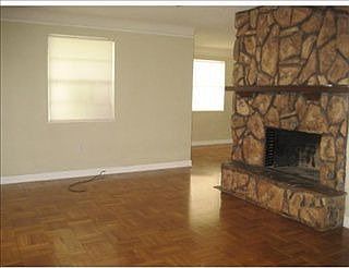 3rd image of 946 Athania Pkwy