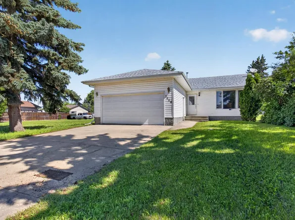 5116 52nd Ave, Tofield, AB T0B 4J0