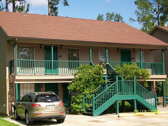 Country Square Apts.