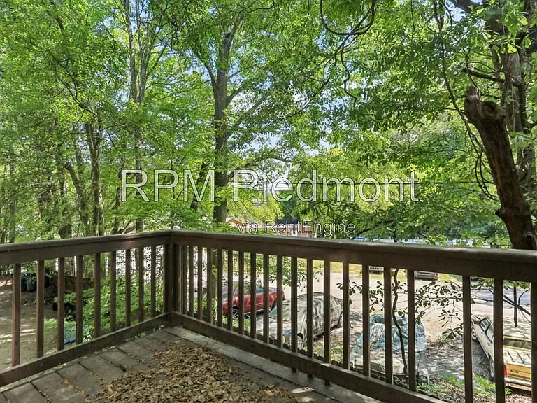 739 Prince Pl NW — Photo 23
