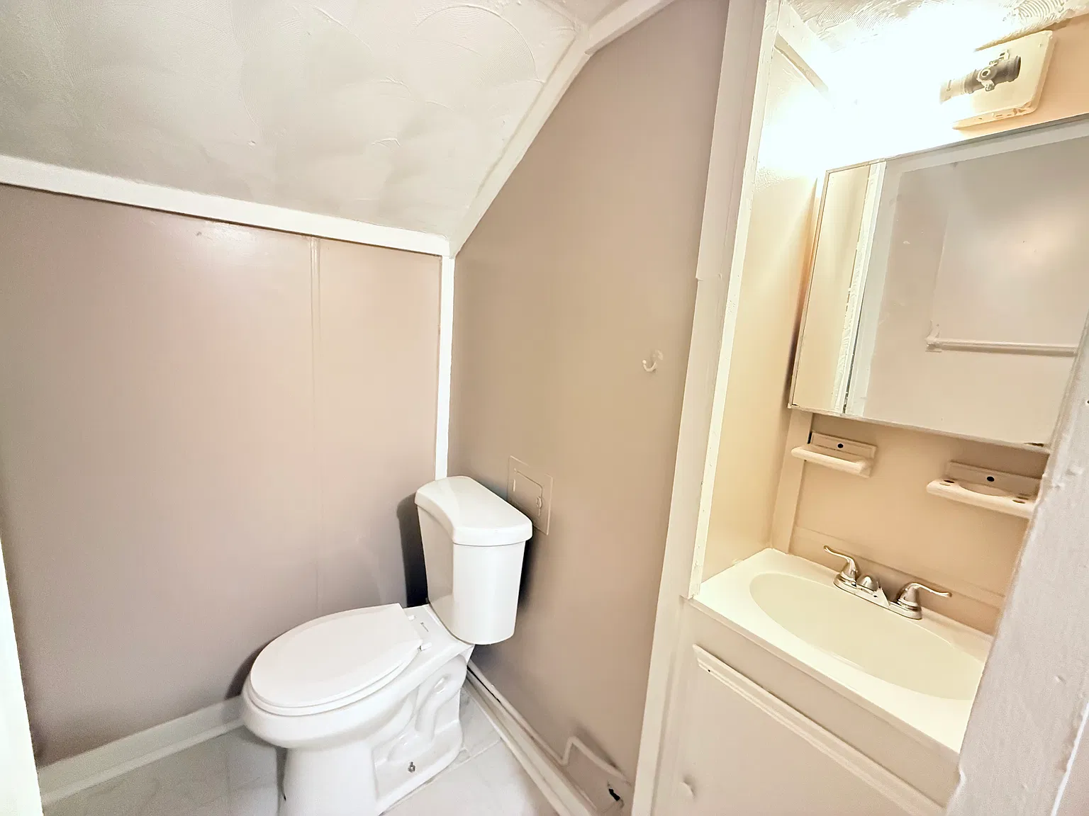 1 bed, 700 sqft, $1,650 — Photo 3