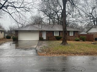 420 S Duke Ave, Springfield, MO 65802