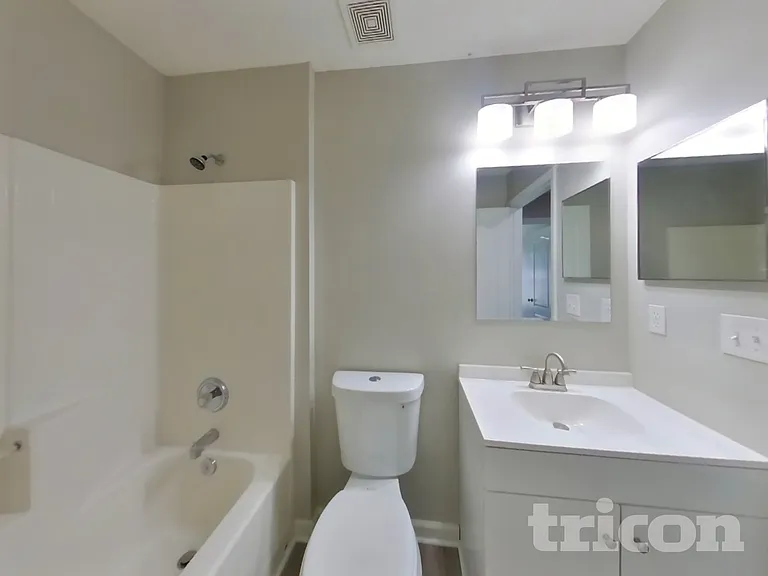 6676 Southern Oaks Dr — Photo 14