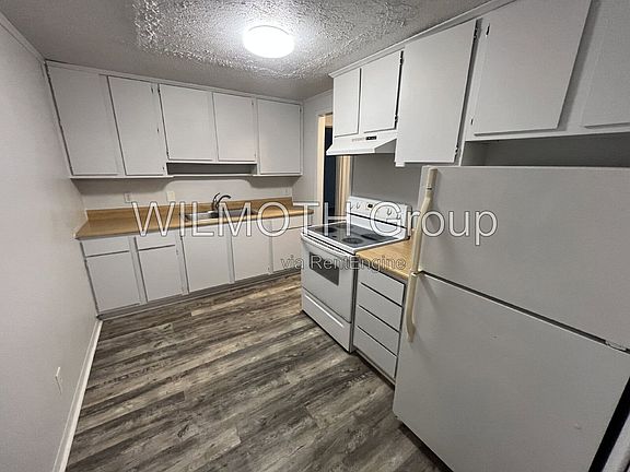 3rd image of 2000 Indianapolis Rd #62