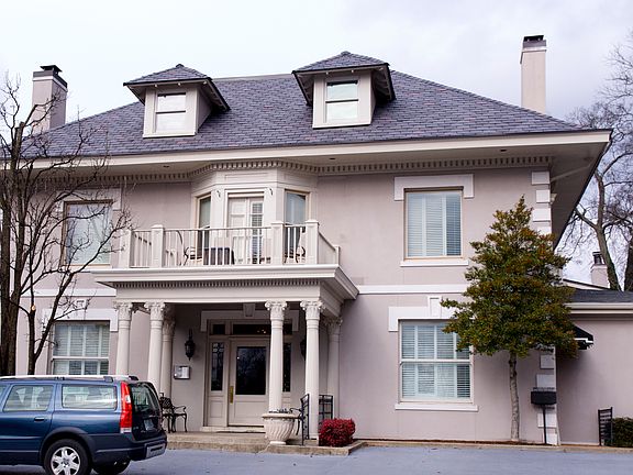 2nd image of 3626 W End Ave APT 302