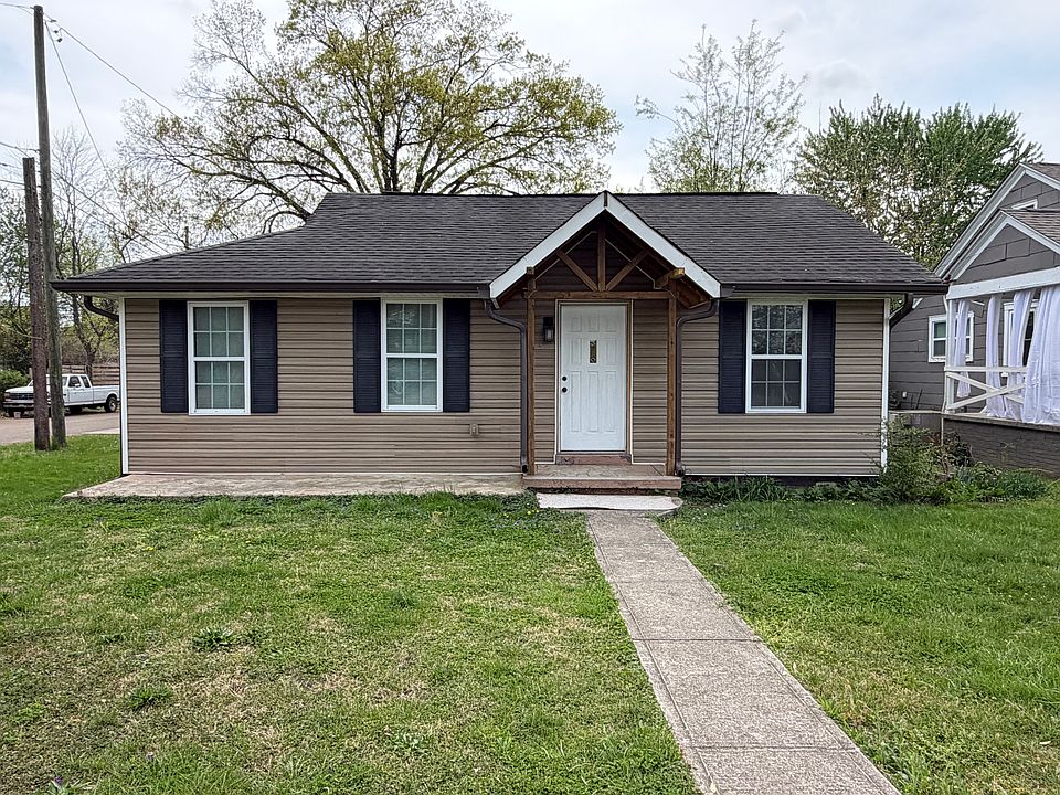 1st image of 826 Radford Pl