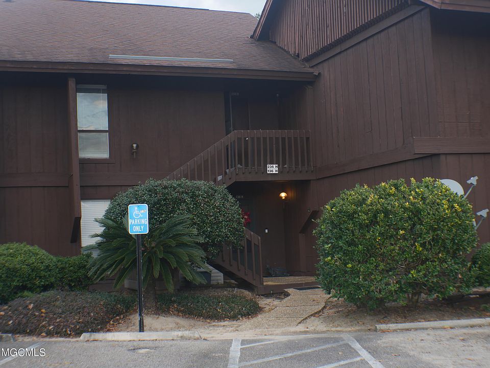 1st image of 236 Molokai Vlg Building H