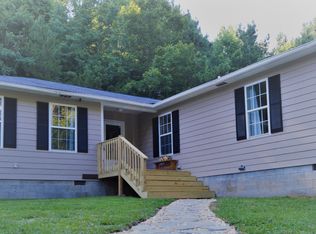 1324 Back Berryton Rd, Summerville, GA 30747