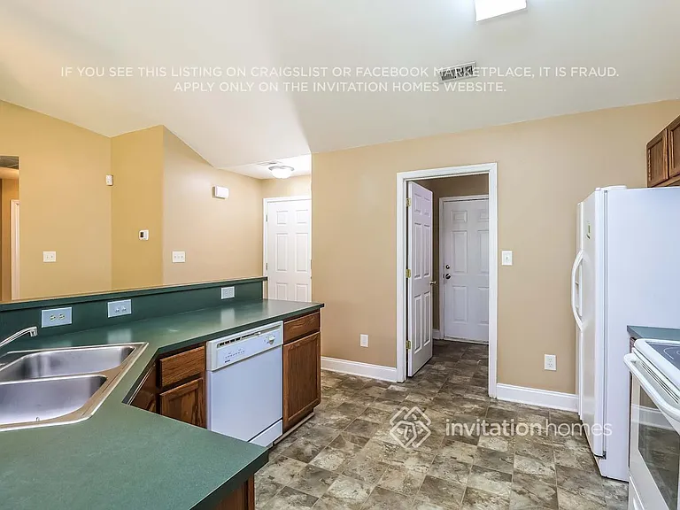 2730 Stagbuck Dr — Photo 8