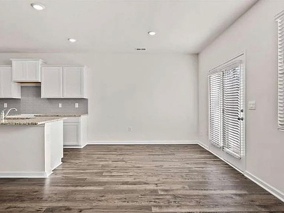 4th image of 1309 Aura Ln #1309