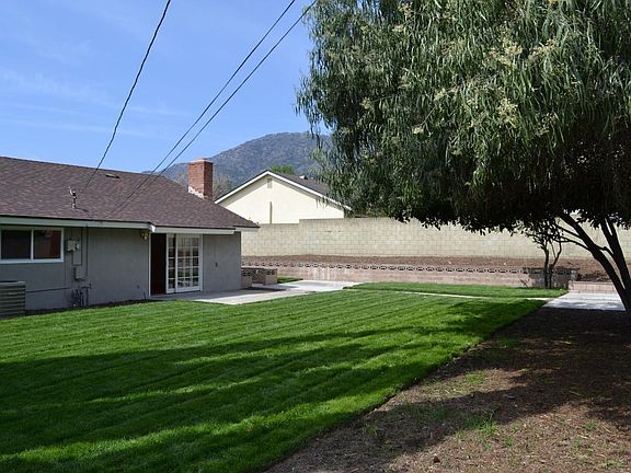 2nd image of 328 N Valencia St