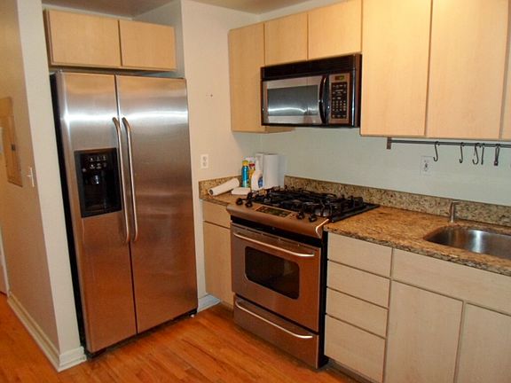 2nd image of 222 W 135th St