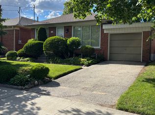 14 Claymore Dr, Toronto, ON M8Z2R9