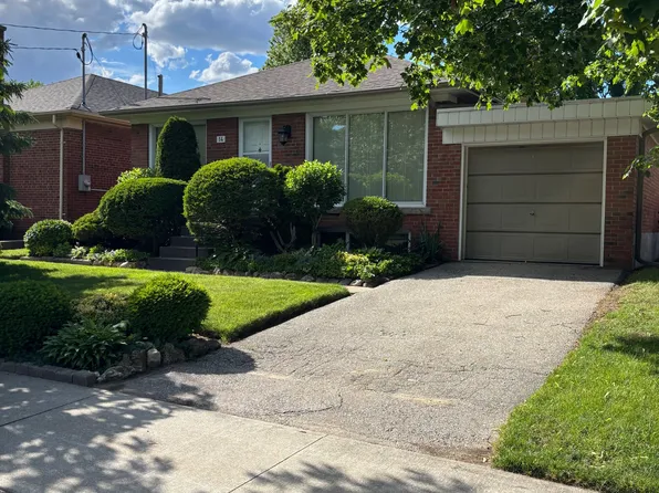 14 Claymore Dr, Toronto, ON M8Z 2R9