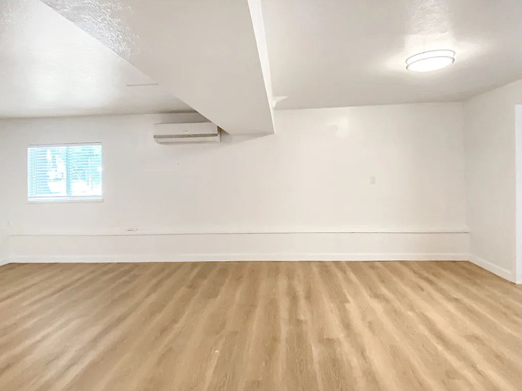 1 bed, 1000 sqft, $1,200 — Photo 4
