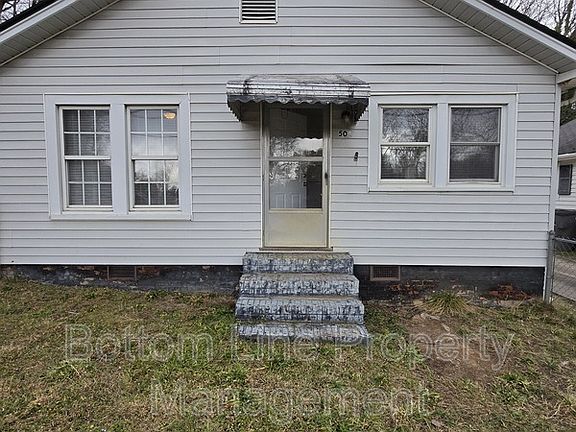 2nd image of 504 Bethpage Rd