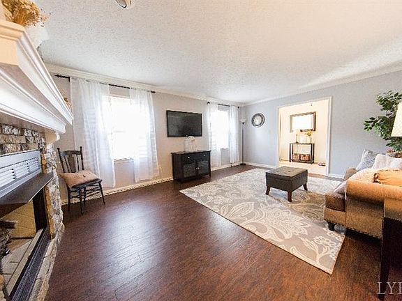 5th image of 528 Tanglewood Dr