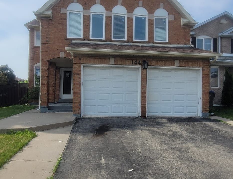 1st image of 144 Moffatt Ave