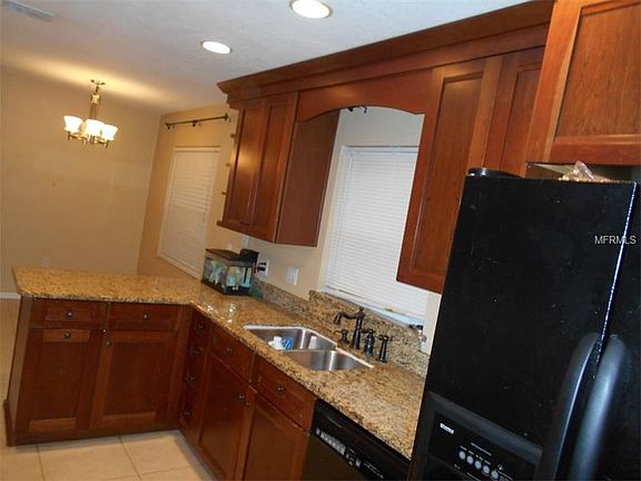 3rd image of 6920 Sugarbush Dr