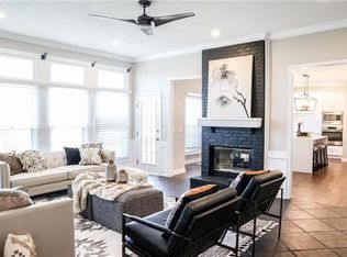 15164 Sherwood St, Leawood, KS 66224
