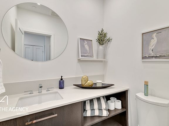4th image of 3389 Lakeshore Rd #206