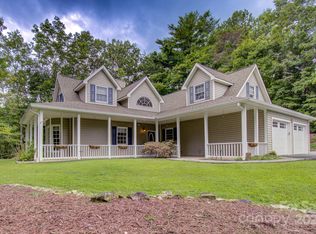 99 Allen Springs Rd, Horse Shoe, NC 28742