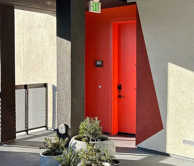 107 Hewitt — Photo 16